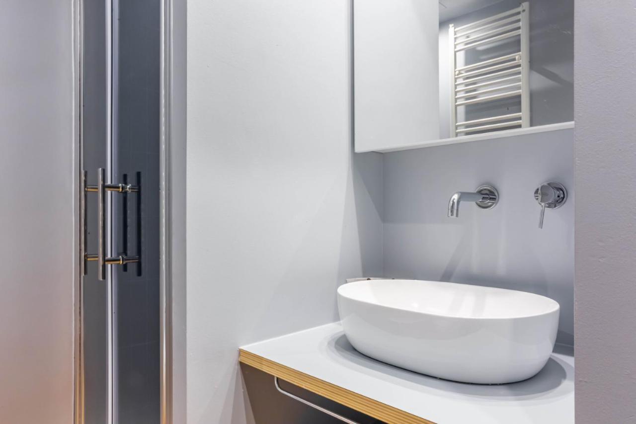 Easylife - Accogliente E Moderno Bilocale In Zona Navigli Milão Exterior foto